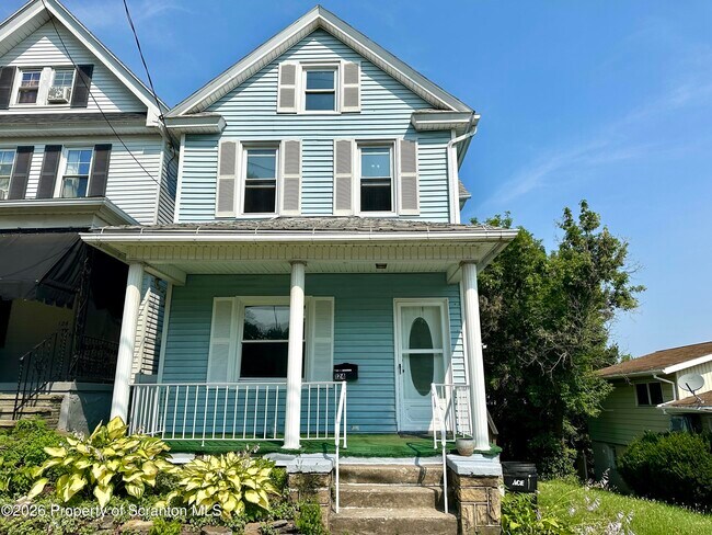 Foto del edificio - 124 Crown Ave
