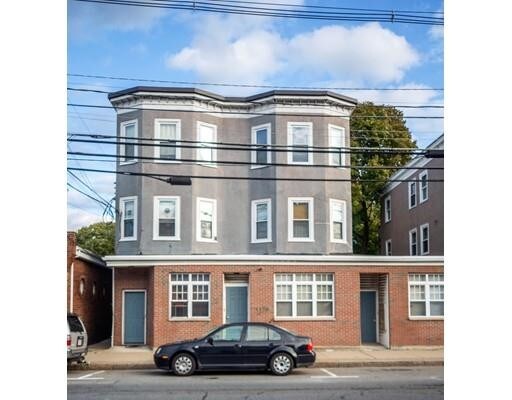 Primary Photo - 1126 Washington St