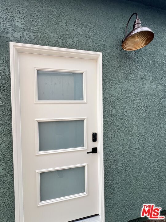 Foto del edificio - 767 Bennett Ave