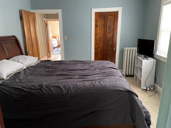 Foto del edificio - 3937 N Farwell Ave