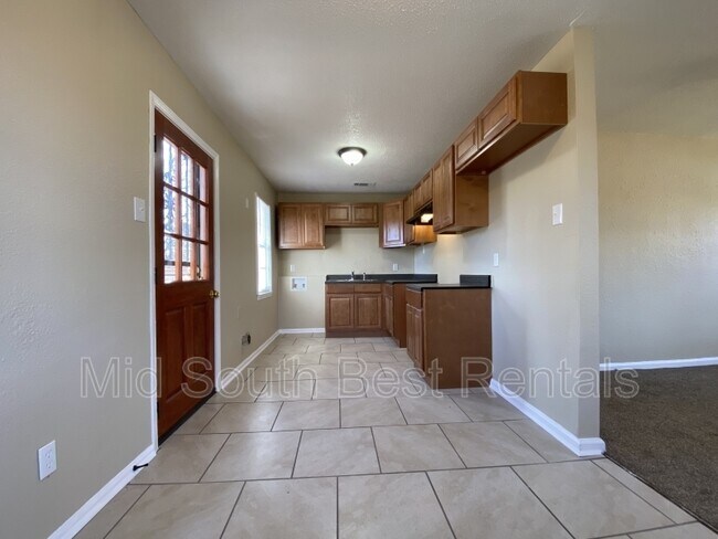 Foto del edificio - 4428 Sunny View Dr
