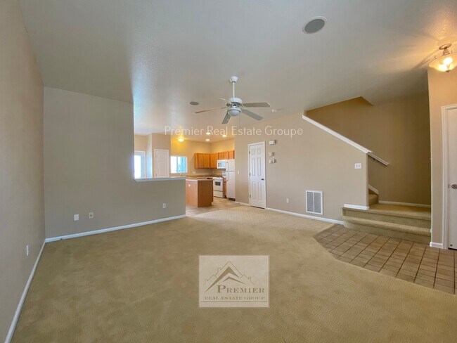 Building Photo - 7668 Sandy Springs Point