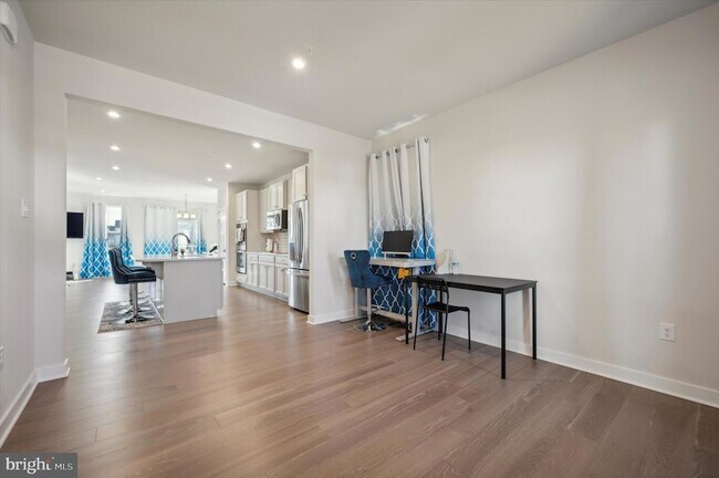 Building Photo - 8036 Milltown Cir