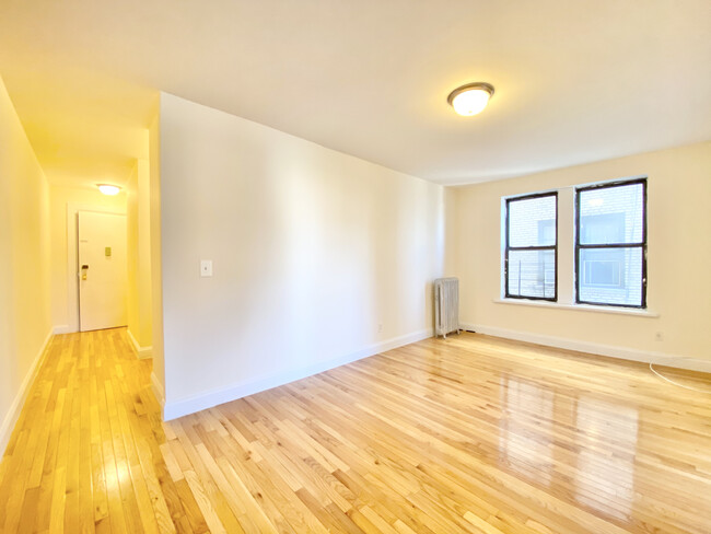 Building Photo - 666 St Nicholas Ave