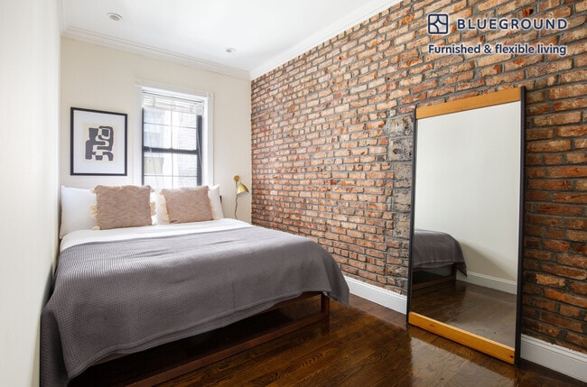 Building Photo - 535 Hudson St