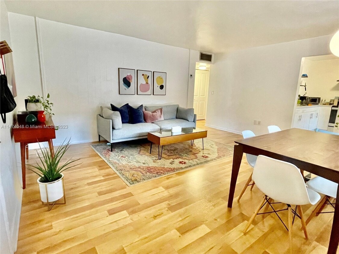 Primary Photo - 5425 SW 77th Ct