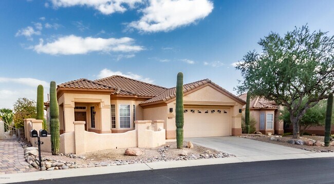 Building Photo - 13066 N Sunrise Canyon Ln