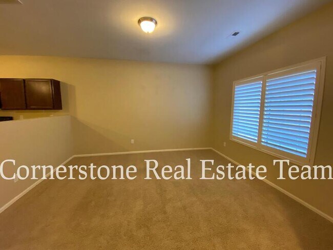 Photo - 4830 Kerry Lynn View House