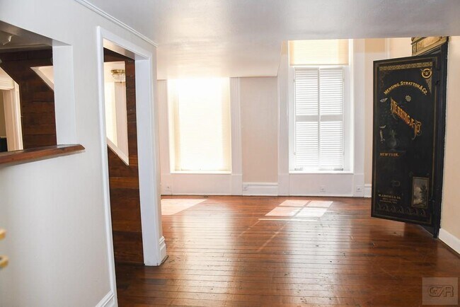 Foto del edificio - 2118 Strand St