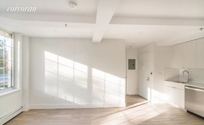 Building Photo - 423 Ocean Pkwy
