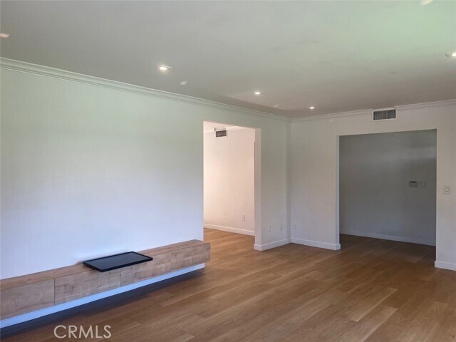 Foto del edificio - 8706 Ardendale Ave