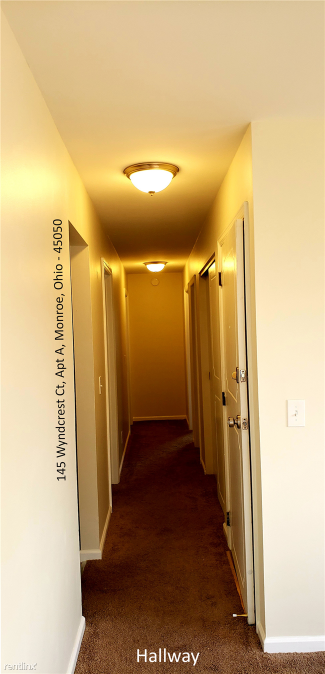 Building Photo - 3 br, 1 bath Duplex - 145 Wyndcrest Court A