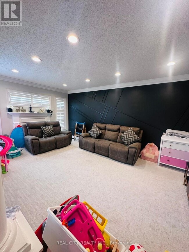 Building Photo - 788 Knotty Pine Grove