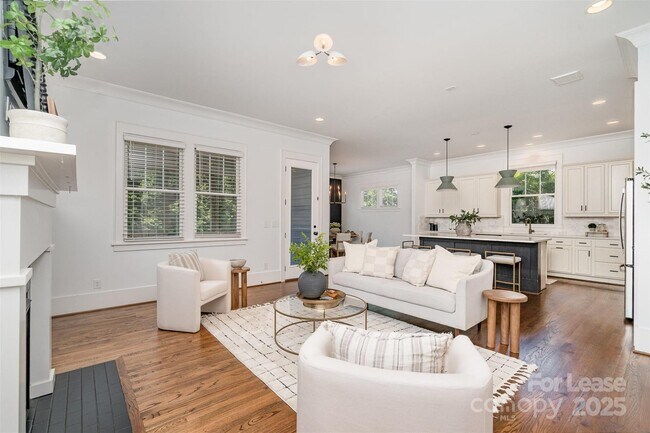 Building Photo - 710 Morgan Park Dr