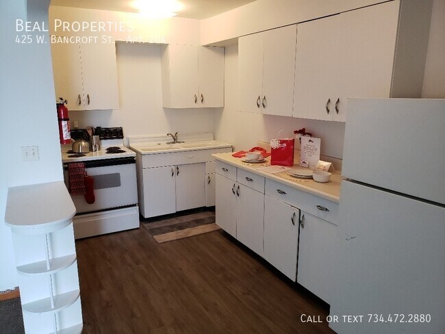 Building Photo - 425 W Bancroft St