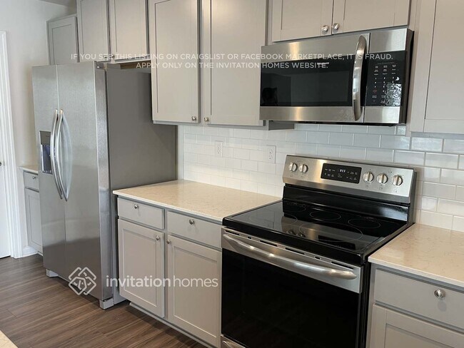 Foto del edificio - 5122 Cameron Cmns Pkwy
