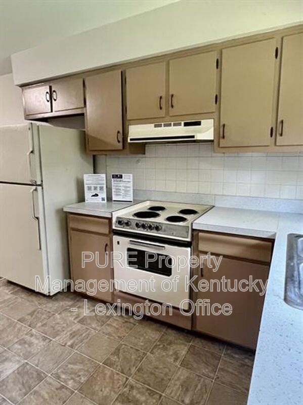 Foto del edificio - 708 Greenbriar Dr