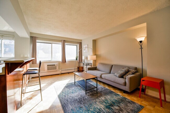 Photo du bâtiment - 3421 Drummond