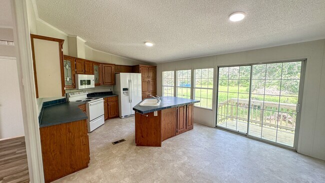 Building Photo - 11758 E Old Oak Trail