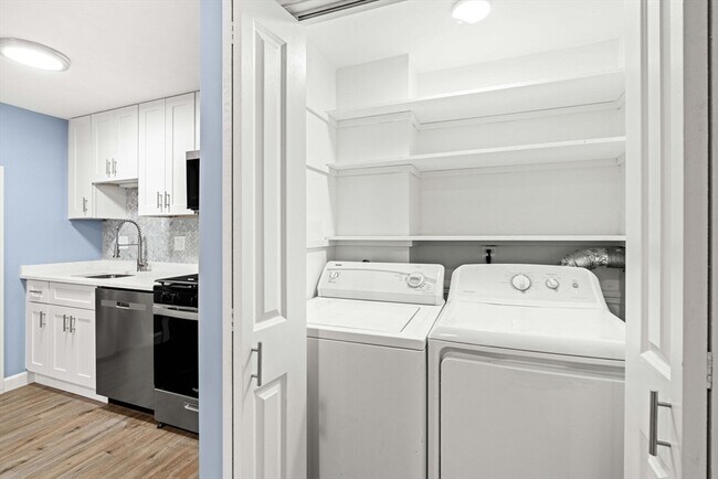 Foto del edificio - 526 E 5th St