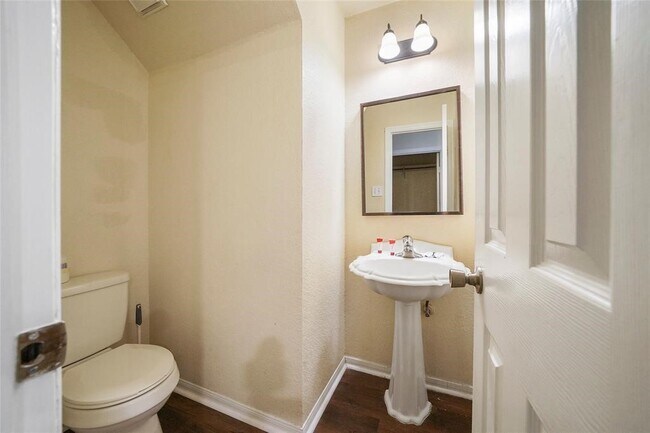 Foto del edificio - 174 Ramwind Ct