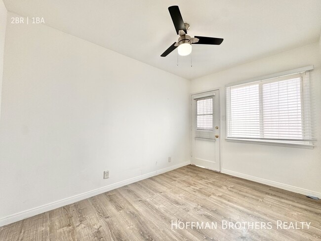 Foto del edificio - 1518 Laurel Canyon Blvd