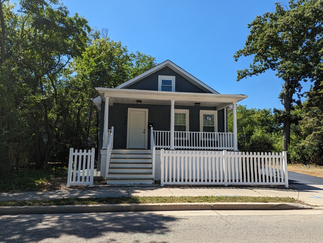 368 Green Bay Rd, Glencoe, IL 60022 House Rental in Glencoe, IL