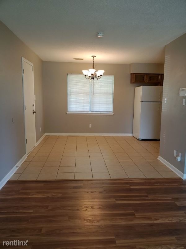 Building Photo - 3 br, 1.5 bath House - 3115 Sandlin Road