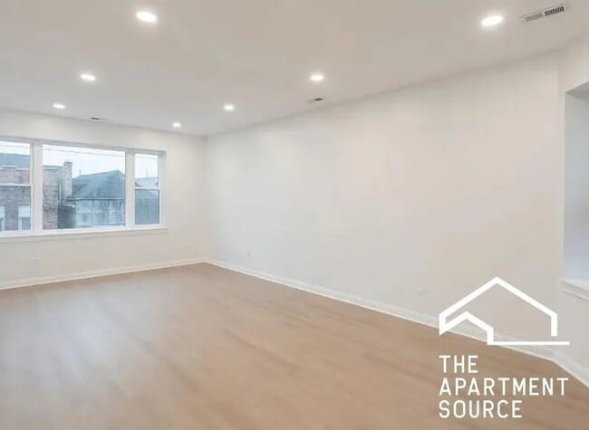 Building Photo - 3602 W 26th St