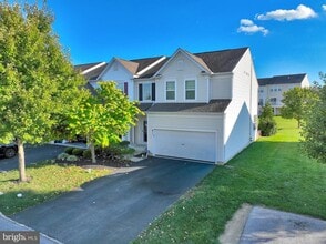 Building Photo - 246 Sills Ln