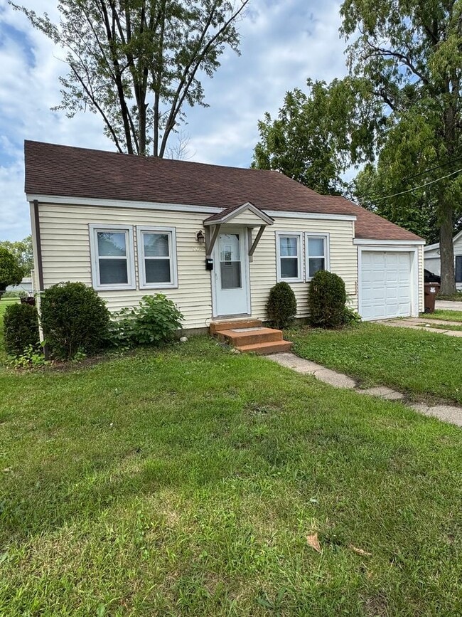 Building Photo - 5814 Wilson Ave