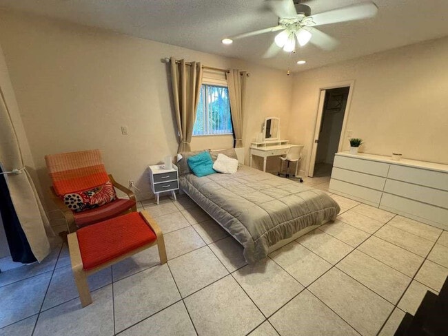 Foto del edificio - 1726 NW 82nd Ave