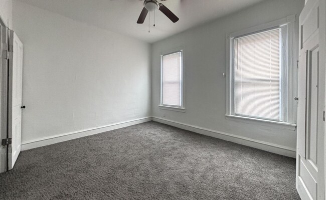 Foto del edificio - 56 N Dewey St