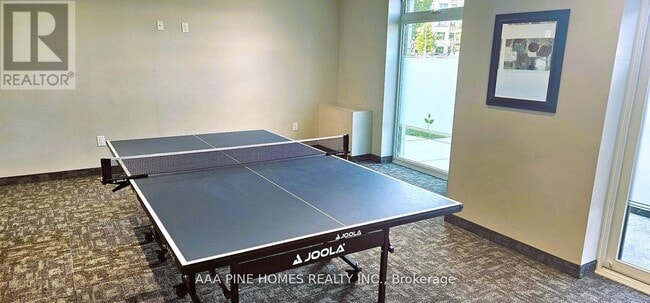 Photo du bâtiment - 7325-7325 Markham Rd