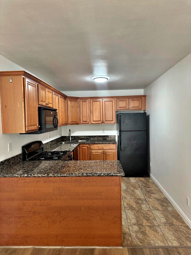 Building Photo - 4654 33rd St