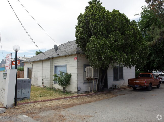 Building Photo - Skylark Mobilehome Park