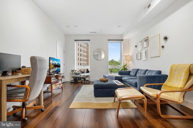 Foto del edificio - 3511 14th St NW