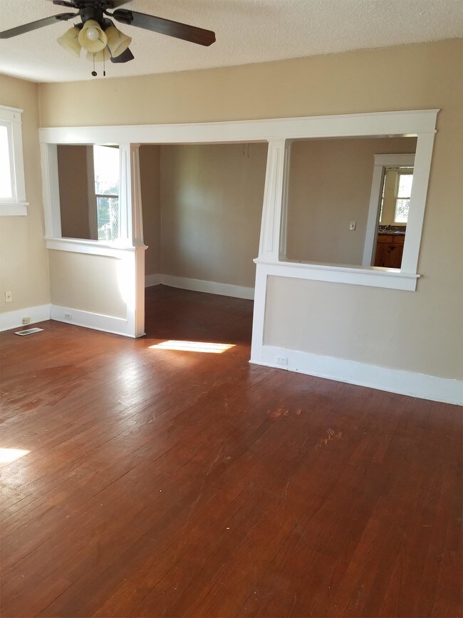 Building Photo - 2823 Browning Ave