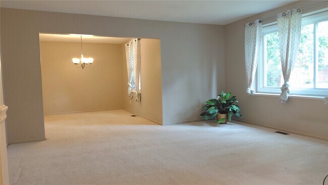 Building Photo - 15455 Country Mill Ct