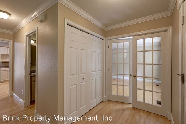 Building Photo - 3 br, 2.5 bath House - 635 Kalmia Pl NW