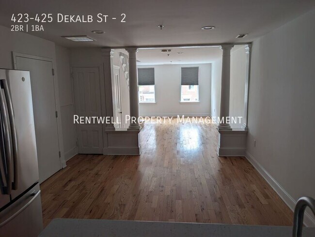 Building Photo - 423-425 Dekalb St-2