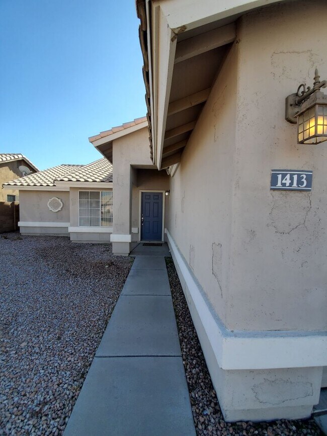 Foto del edificio - 3 Bedroom Home - No HOA - Single Level - North Phoenix
