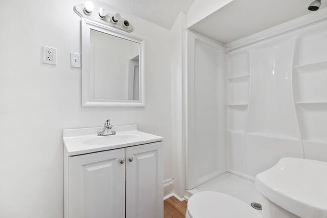 Photo - 1528 Ridge Ave Apartment