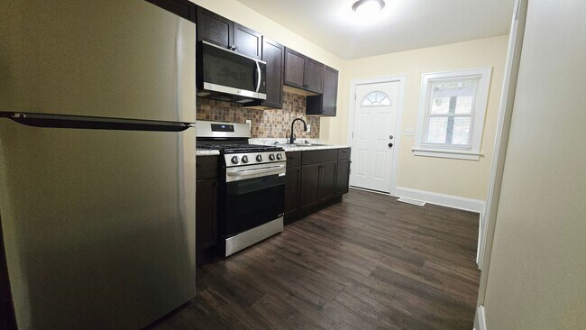 Foto del edificio - 2123-25 7th St