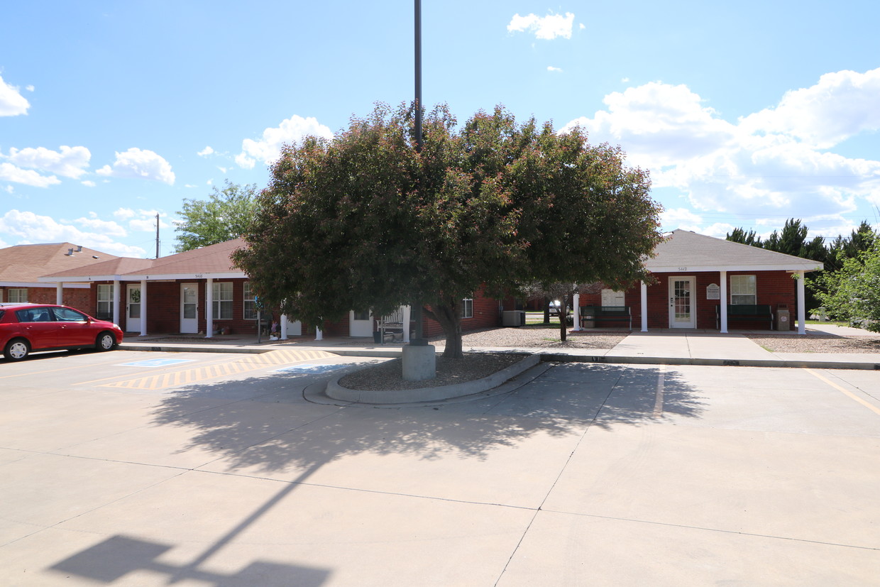 Clovis Senior Apartments, Clovis, NM - Cheyenne Trails Senior 62+