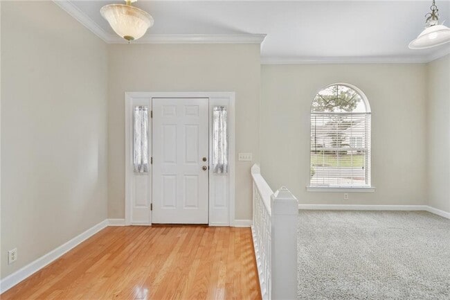 Building Photo - 161 Huntington Cir