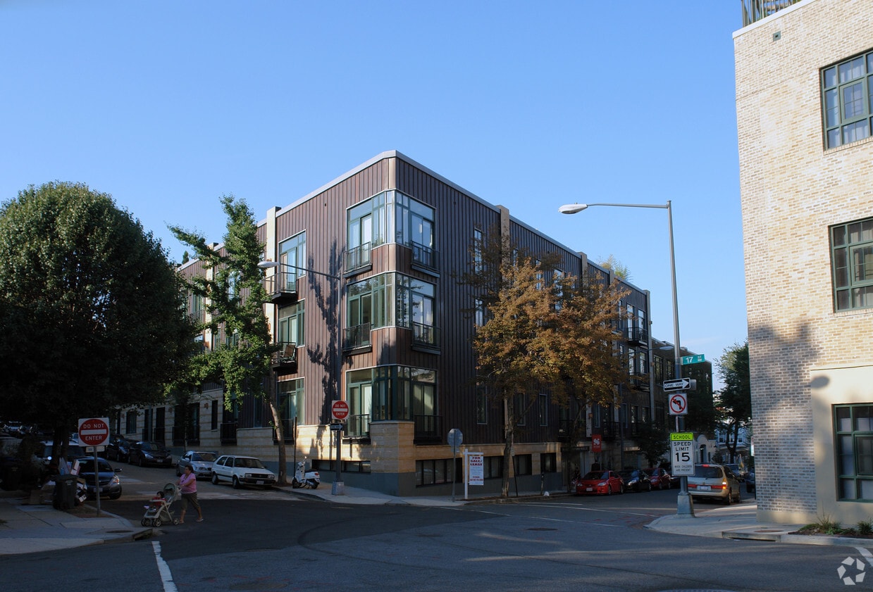 Primary Photo - 1700 Kalorama Rd NW