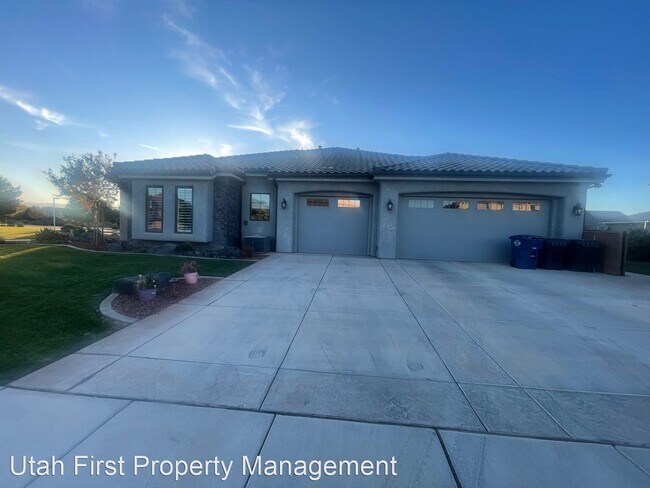 Building Photo - 4 br, 3 bath House - 2425 E Crimson Ridge Dr.