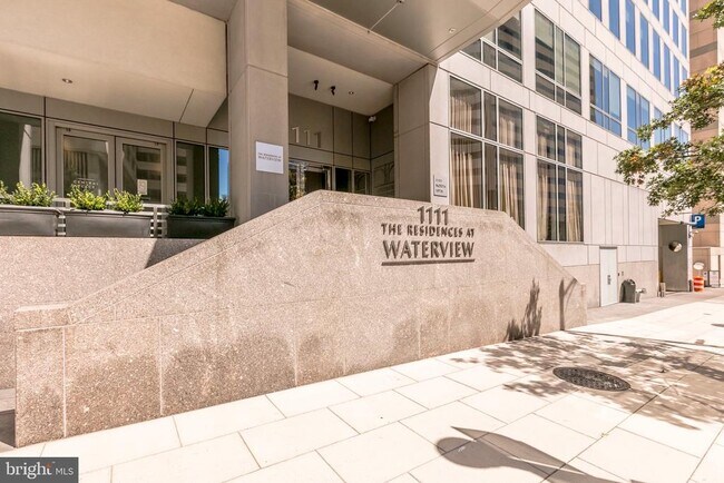 Foto del edificio - 1111 19th St N