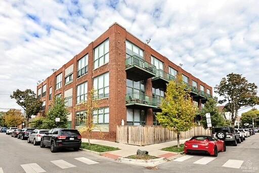 Main - 2654 W Medill Ave